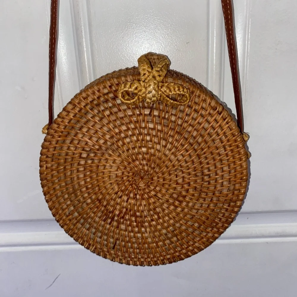 Round Woven Rattan Crossbody Bag in Natural Brown